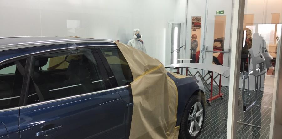 Erster Lackierauftrag