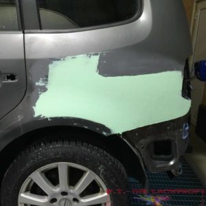 Spachtelarbeiten VW Touran