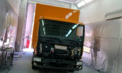 LKW fertig lackiert